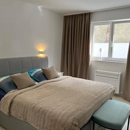 Luxus App Rubin Mit Traumblick Pool Balkon Lift Makarska