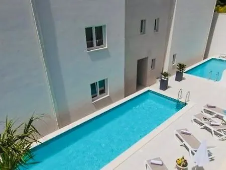 Luxus App Rubin Mit Traumblick Pool Balkon Lift 아파트 *