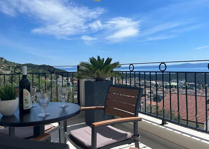 Luxus App Rubin Mit Traumblick Pool Balkon Lift *