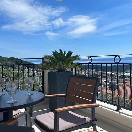 Luxus App Rubin Mit Traumblick Pool Balkon Lift *