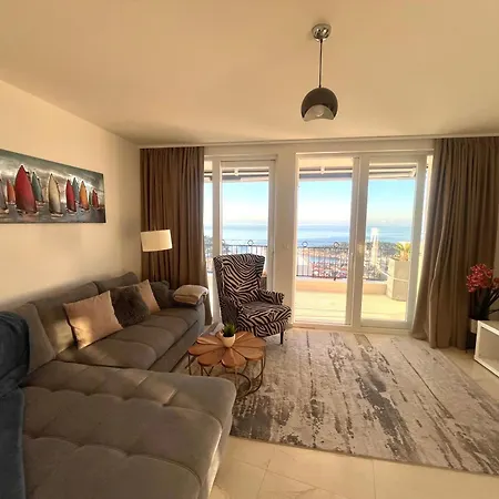 Apartment Luxus App Rubin Mit Traumblick Pool Balkon Lift *