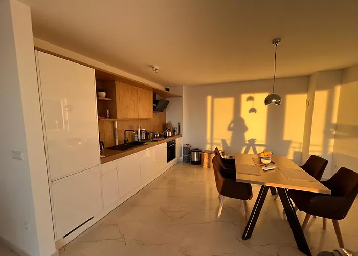 Luxus App Rubin Mit Traumblick Pool Balkon Lift *